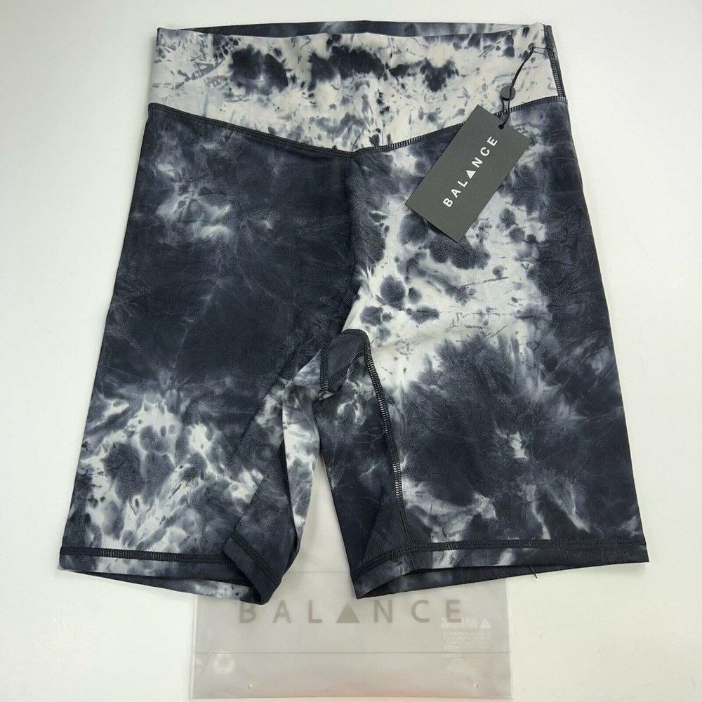 Balance Athletica The Cloud Biker Rider Short Logo Avalanche Tie Dye Size M New